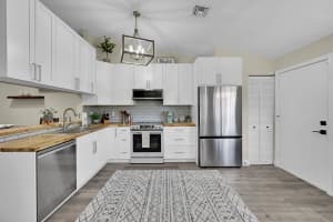 8039 Summer Shores Drive, Delray Beach, FL 33446 Sold 07/17/24