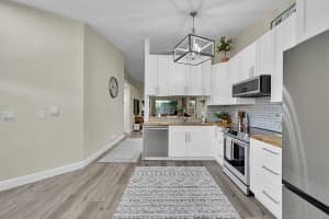 8039 Summer Shores Drive, Delray Beach, FL 33446 Sold 07/17/24