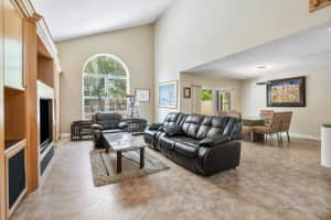 10458 Buena Ventura Drive, Boca Raton, FL 33498 Sold 08/22/24