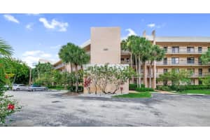 4820 Lucerne Lakes Boulevard 407, Lake Worth, FL 33467 Sold 09/19/24