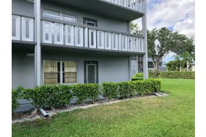 98 Suffolk C C, Boca Raton, FL 33434 Sold 03/06/25