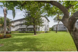 98 Suffolk C C, Boca Raton, FL 33434 Sold 03/06/25