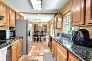 307 SW 10th Street, Delray Beach, FL 33444 Sold 01/24/25