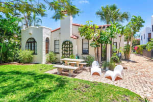 614 Park Place, West Palm Beach, FL 33401 Sold 07/18/24