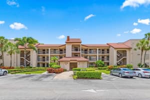 10092 Cedar Point Boulevard 305, Boynton Beach, FL 33437 Sold 08/02/24