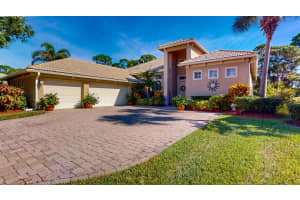 466 NW Dover Court, Port Saint Lucie, FL 34983 Sold 12/23/24