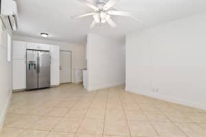 58 Barbados Drive, Palm Springs, FL 33461 Sold 10/30/24