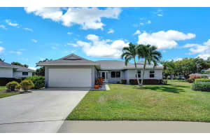 10596 Pineada Circle, Boynton Beach, FL 33436 Sold 07/16/24