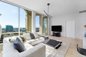 550 Okeechobee Boulevard Uph-02, West Palm Beach, FL 33401 Sold 09/30/24