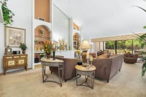 2765 Hawthorne Lane, West Palm Beach, FL 33409 Sold 09/30/24