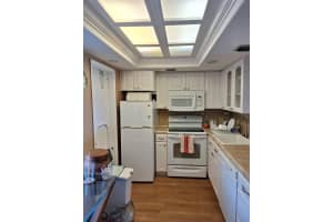 3050 N Palm Aire Drive 802, Pompano Beach, FL 33069 Sold 09/26/25