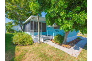102 N North Warner Drive, Jensen Beach, FL 34957 - MLS#R10994800
