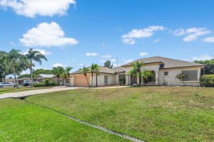 1168 SW Ivanhoe Street, Port Saint Lucie, FL 34983 Sold 10/03/24