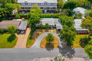 2735 NE 10th Avenue, Wilton Manors, FL 33334 Sold 10/18/24