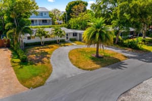 2735 NE 10th Avenue, Wilton Manors, FL 33334 Sold 10/18/24