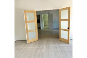 1 Kenmore Lane, Boynton Beach, FL 33435 Sold 03/10/25