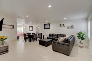 5232 NW 94th Terrace, Sunrise, FL 33351 Sold 08/02/24