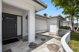 8201 NW 58 Place, Tamarac, FL 33321 Sold 08/06/24