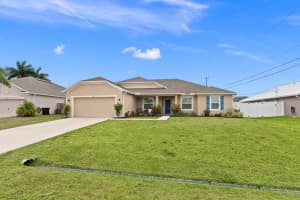 2715 SW Hamilton Avenue, Port Saint Lucie, FL 34953 Sold 08/08/24