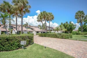 3474 S Ocean Boulevard 6, Palm Beach, FL 33480 Sold 02/21/25