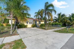1440 3rd Street, Boynton Beach, FL 33435 - MLS#R10995379