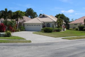 540 SW New Castle Cove, Port Saint Lucie, FL 34986 Sold 07/31/24