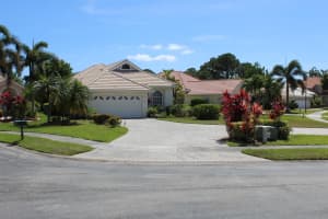 540 SW New Castle Cove, Port Saint Lucie, FL 34986 Sold 07/31/24