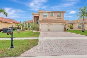 6899 Houlton Circle, Lake Worth, FL 33467 Sold 08/01/24