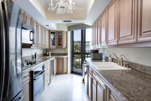 2778 S Ocean Boulevard 302n, Palm Beach, FL 33480 Sold 08/30/24