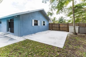 600 W Whitney Drive, Jupiter, FL 33458 Sold 09/13/24