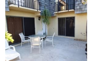 61 Lake Arbor Drive, Palm Springs, FL 33461 Sold 09/20/24