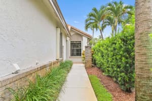 4340 Sherwood Forest Drive, Delray Beach, FL 33445 Sold 09/12/24