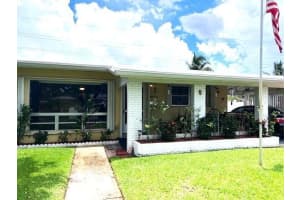 5040 SW 11th Street, Plantation, FL 33317 Sold 07/30/24