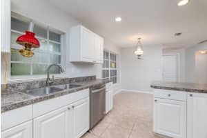 935 34th Avenue SW, Vero Beach, FL 32968 Sold 09/27/24