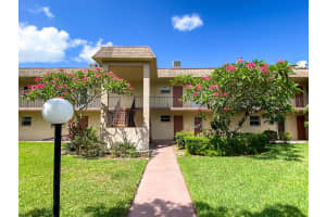 700 Lori Drive 202, Palm Springs, FL 33461 Sold 09/30/24