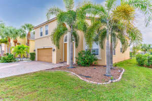 9860 Woolworth Court, Wellington, FL 33414 Sold 07/15/24
