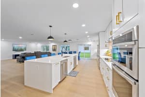 5635 Shirley Drive, Jupiter, FL 33458 Sold 11/14/24