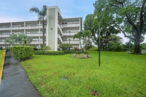 240 Southampton B 240, West Palm Beach, FL 33417 Sold 02/19/25