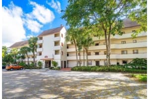 12524 Shoreline Drive 104, Wellington, FL 33414 Sold 02/18/25
