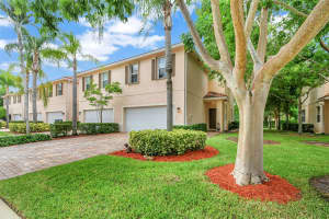 6431 Azura Lake Road, Lake Worth, FL 33463 Sold 08/06/24