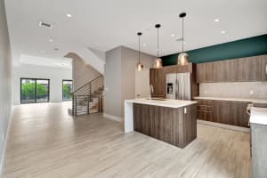 161 SE 1st Circle 161, Pompano Beach, FL 33060 Sold 08/30/24