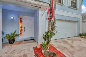 22 Governors Court, Palm Beach Gardens, FL 33418 Sold 10/01/24