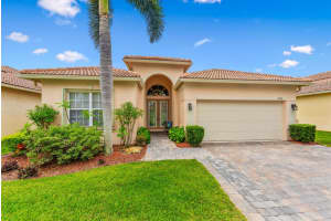 2754 SE Stonebriar Way, Stuart, FL 34997 Sold 08/21/24