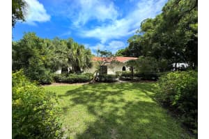 256 31st Avenue SW, Vero Beach, FL 32968 Sold 08/22/24