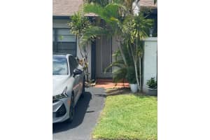 13 Mohawk Drive, Royal Palm Beach, FL 33411 Sold 08/29/24