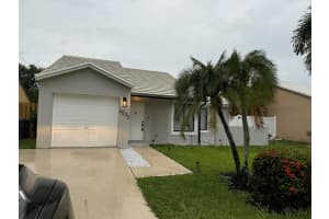 6032 Strawberry Lakes Circle, Lake Worth, FL 33463 Sold 09/20/24