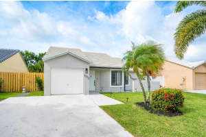 6032 Strawberry Lakes Circle, Lake Worth, FL 33463 Sold 09/20/24