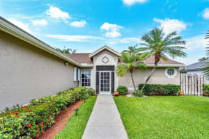9008 Paragon Way, Boynton Beach, FL 33472 Sold 08/05/24