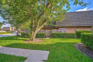 402 4th Way, West Palm Beach, FL 33407 Sold 09/17/24