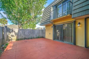 402 4th Way, West Palm Beach, FL 33407 Sold 09/17/24